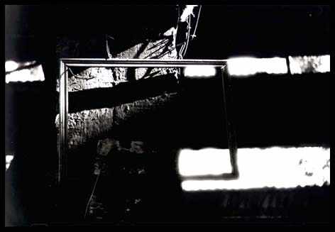 11.jpg (12280 bytes)