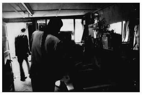 15.jpg (14478 bytes)